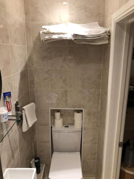 Studio Flat London Finchley Rd Nw11 المظهر الخارجي الصورة