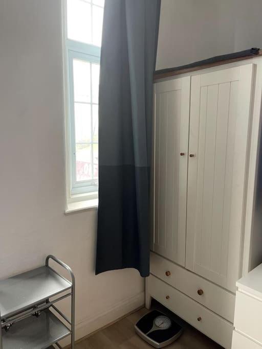 Studio Flat London Finchley Rd Nw11 المظهر الخارجي الصورة