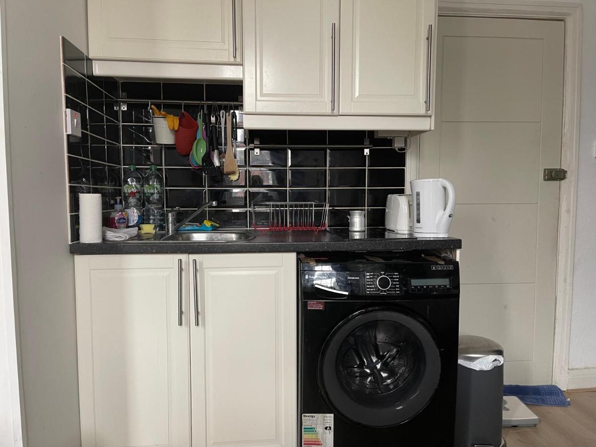 Studio Flat London Finchley Rd Nw11 المظهر الخارجي الصورة